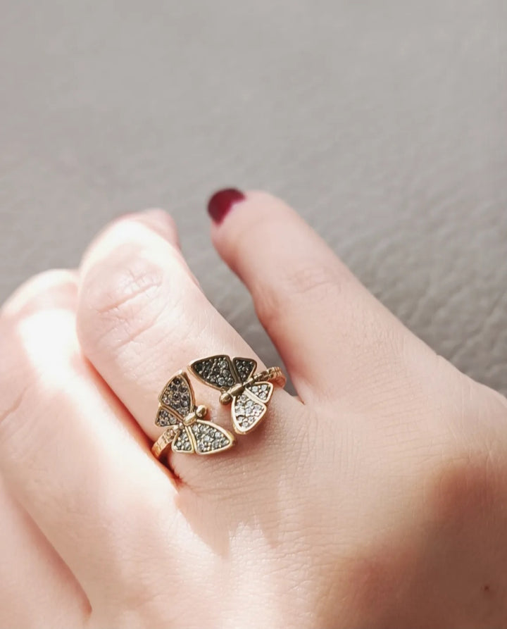 Anello in bronzo da donna
