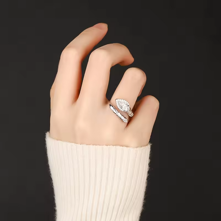 Anello del serpente con moissanite