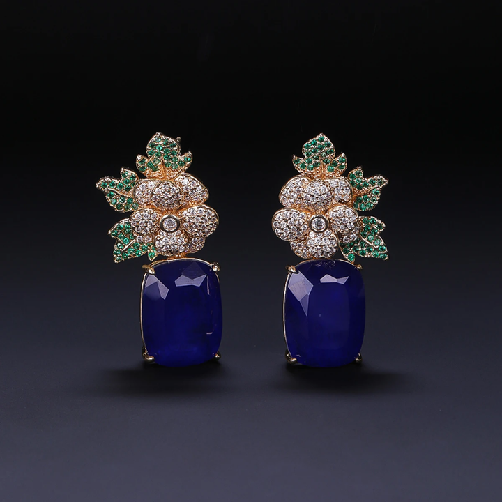 Orecchini pendenti di lusso con zirconi